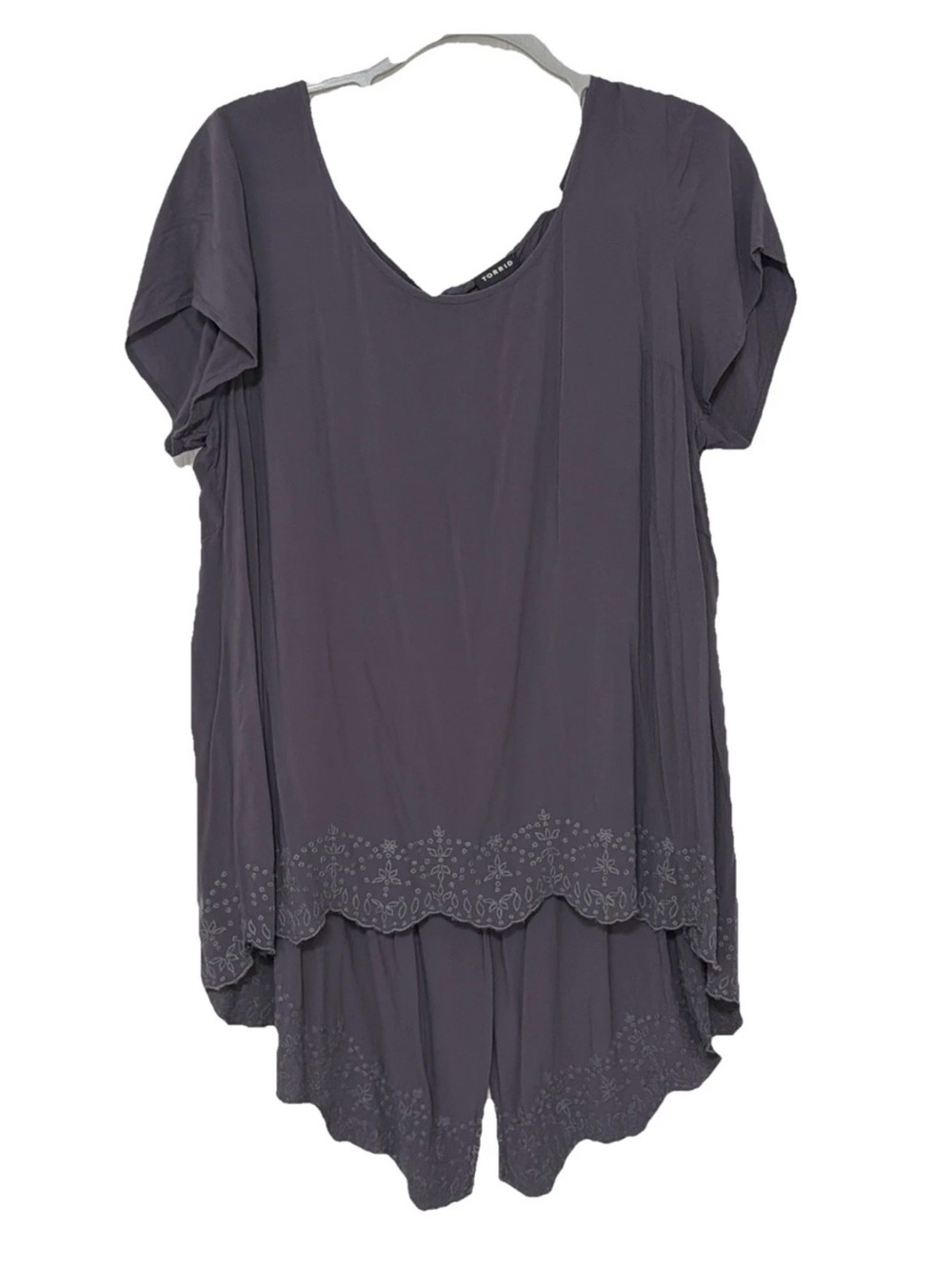 Torrid High-Low Floral Embroidered Top